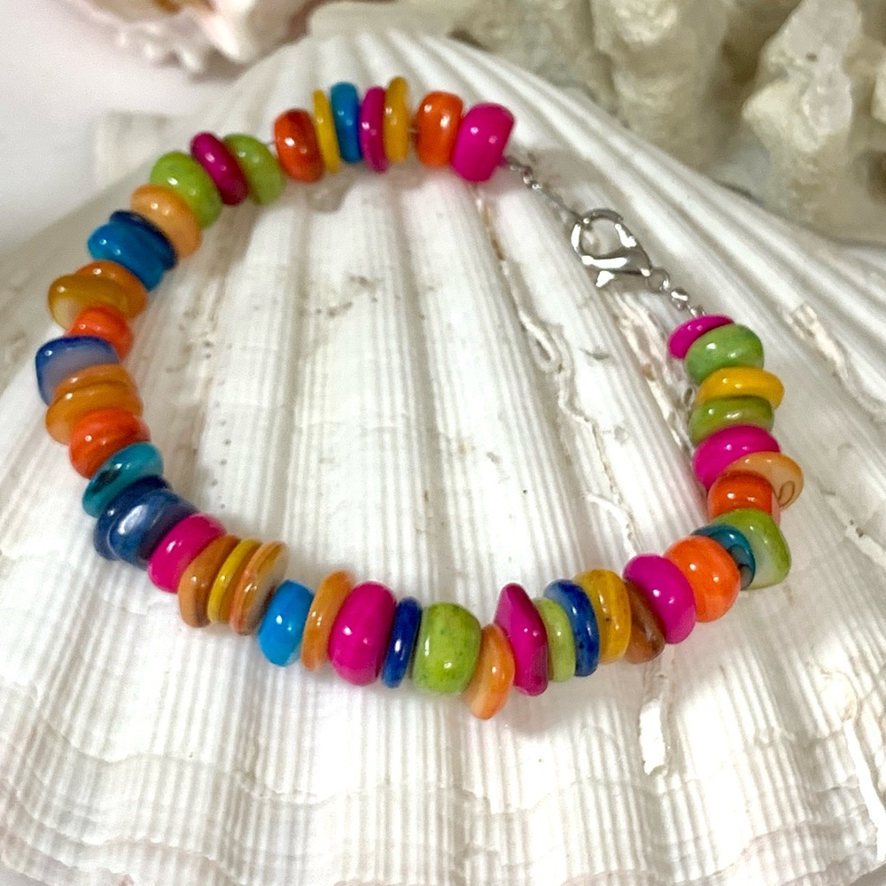 Colorful Shell Beaded Bracelet - Picture 1 of 2